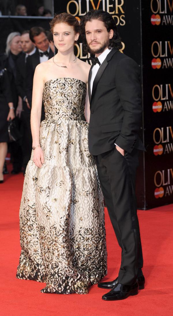 Choir Substantial Evaporate Kit Harington şi Rose Leslie, actorii din „Game of Thrones”, s-au logodit | Flash news, Stiri, Vedete si Evenimente | Viva.ro Choir Substantial Evaporate Kit Harington şi Rose Leslie, actorii din „Game of Thrones”, s-au logodit | Flash news, Stiri, Vedete si Evenimente | Viva.ro