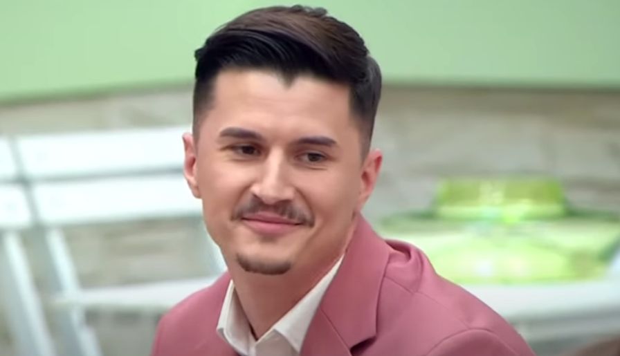 Notorious Probably Moist Cine este Manu de la Puterea dragostei. S-a certat cu băieții din prima zi | Galerie foto, Stiri, Vedete si Evenimente | Viva.ro Notorious Probably Moist Cine este Manu de la Puterea dragostei. S-a certat cu băieții din prima zi | Galerie foto, Stiri, Vedete si Evenimente | Viva.ro