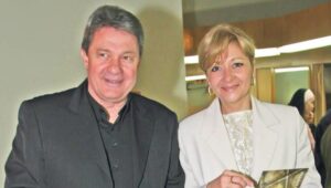 Emil Hossu ar fi împlinit astăzi 81 de ani. Actorul a murit pe scenă, sub ochii soției sale, Catrinel Dumitrescu: „Mereu în amintirea noastră, dragul nostru”