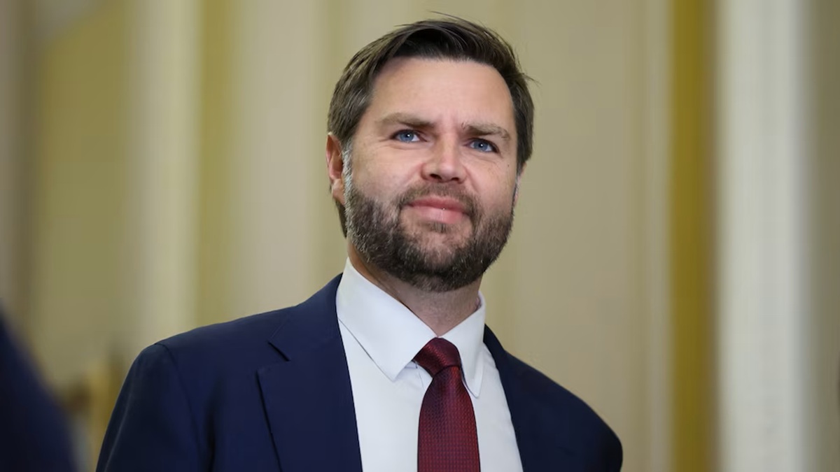 JD Vance, vicepreședintele SUA, a transmis un mesaj în limba română înaintea alegerilor prezidențiale din 4 mai: „Nu ar trebui să ne fie frică de oamenii noștri”