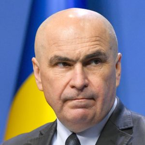 Ce spune Ilie Bolojan despre vila de serviciu în care locuiește, după ce s-a afirmat că a stat acolo ilegal: „Când ești pe această funcție, ai dreptul la o locuință de la stat. Nu am intrat pe geam”