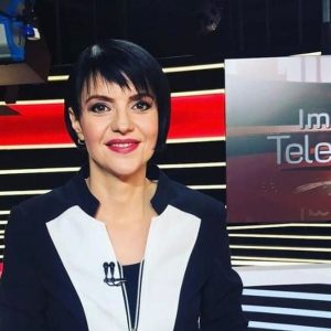 Cine este iubitul misterios alături de care Raluca Arvat a trăit o poveste de dragoste timp de 5 ani. Imediat după despărțire l-a cunoscut pe tatăl copilului ei: „Am preferat o viață discretă”