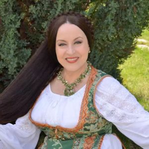 Cum arată casa din București a Mariei Dragomiroiu. Vila luxoasă se află pe malul apei și a costat 150 de mii de euro acum 14 ani: „Eu si fiica mea am fost arhitecți”