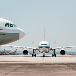 O companie low-cost anulează aproape toate rutele de pe Aeroportul Otopeni din București. Ce zboruri rămân active