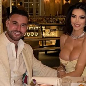 Philipp Plein, gest controversat în timp ce iubita lui, Andreea Sasu, este internată în spital. Cum a apărut milionarul pe rețelele de socializare: „Arta de a-ți construi o viață, nu doar o putere globală”