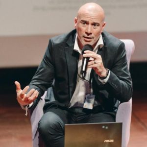 Ministrul Culturii, Andras Demeter, a demisionat după ce au apărut înregistrări cu el înjurând interesul național al României: „Cer scuze tuturor pentru greşeala pe care aş fi făcut-o” / UDMR: „Limbaj inacceptabil”