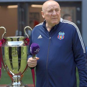 Adrian Bumbescu a ajuns de urgenţă în spital, după ce i s-a făcut rău pe stadionul Ghencea. În ce stare este acum legenda Stelei