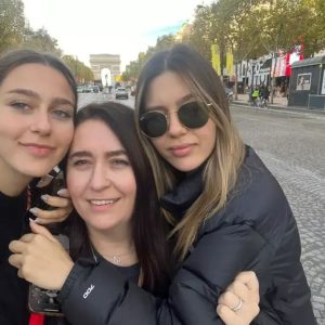 E o mamă fericită și împlinită! Cu ce se ocupă cei trei copii ai Amaliei Năstase: ”Tomiță are 10 ani și programează jocuri pe computer”. Vedeta are două fete cu Ilie Năstase și un băiat cu Răzvan Vasilescu / EXCLUSIV