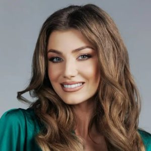 Se vindecă și e liniștită! Cum e viața Codruței Filip după divorțul de Valentin Sanfira și cine îi este alături în cele mai grele momente: ”Au știut să-mi spună o vorbă bună atunci când a fost cazul” / EXCLUSIV