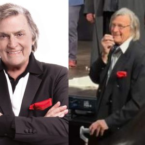 Florin Piersic, apariție elegantă în cadrul unui eveniment din Cluj. Actorul în vârstă de 90 de ani a urcat pe scenă și a ținut un discurs emoționant: „Îmi lipsește scena”
