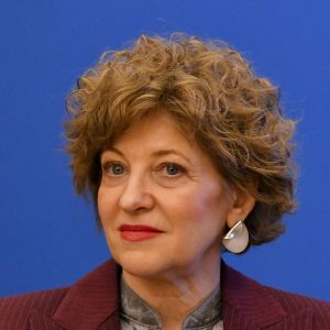 Oana Gheorghiu, primul mesaj după demiterea Guvernului: „Alături de Ilie Bolojan, am aprins, în sfârșit, lumina! Voi lupta ca ea să strălucească tot mai tare”