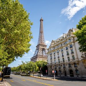 Zboruri ieftine către Paris – găsește cele mai bune rute