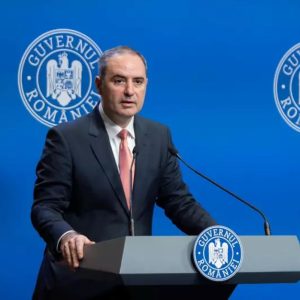 Cine este Alexandru Nazare. Actualul ministru de Finanțe are 46 de ani și este logodit cu artista Maria Mihali