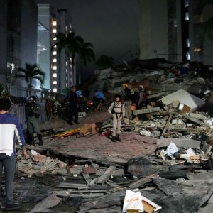Venezuela, zguduită de cel mai puternic cutremur din ultimul secol: sute de morți și răniți, 10.000 de oameni dispăruți, blocuri întregi prăbușite