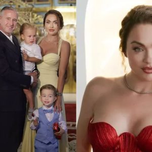 Laurențiu Reghecampf și Corina Caciuc și-au botezat fiul cel mic, Landon. Partenera antrenorului a schimbat două ținute, iar Luca Reghecampf și Asiana Peng au atras toate privirile