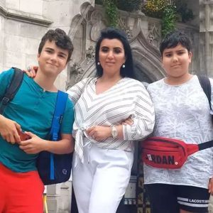 Adriana Bahmuțeanu, acuzații dure după ce nu și-a mai văzut băieții de un an și jumătate: „Nu am reușit să reluăm legătura și mă doare sufletul. Știu cine e în spatele lor, știu ce interese sunt”