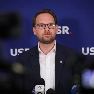 USR, poziție oficială după consultările cu Nicușor Dan. Dominic Fritz: „Partidul nu va susține un guvern din care face parte PSD”