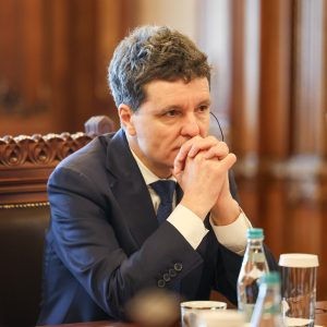 Cele două variante luate în calcul de PNL-USR-UDMR pentru un Guvern minoritar. Ce îi vor propune președintelui Nicușor Dan (surse)