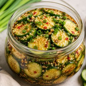 Rețetă de salată asiatică de castraveți. Preparatul viral care a cucerit TikTok și se face în doar 10 minute