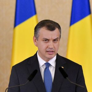 Eugen Tomac anunță că nu își va depune mandatul de premier: „Circulă un zvon, este fals. Voi duce această procedură până la votul Parlamentului”