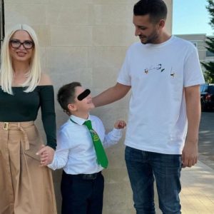 Alessia, în război cu tatăl copilului ei: „Îmi plătește pensia alimentară de 450 de lei. Școala la care merge costă 3500 de lei”