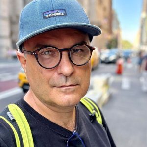 Lucian Mîndruță, despre primii săi bani câștigați pe șantier sau ca paznic de noapte: „Mă creștea doar mama. Dacă voiam o haină și mâncare, trebuie să lucrez” / Cum a ajuns în presă