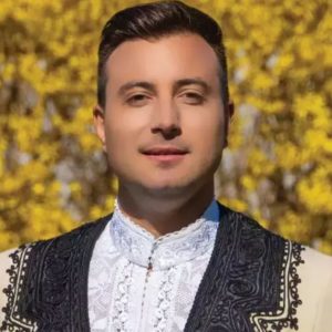 Valentin Sanfira spune că trădările și probleme l-au făcut mai puternic: „Viața m-a dus, în ultima perioadă, să simt atâtea lucruri încât e greu să mă mai poată doborî cineva”