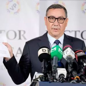 Victor Ponta, mesaj pentru Nicușor Dan: „Constituțional și legal, președintele are ‘pe masă’ propunerile de premier Sorin Grindeanu (PSD) și Victor Ponta (UPR). Altfel rămâne blocat în capcana PNL+USR”