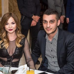Fostul soț al Alessiei a răbufnit după ce cântăreața l-a acuzat că nu se implică financiar în creșterea fiului lor: „Să își facă publicitate pe talentul ei, nu pe copilul meu”
