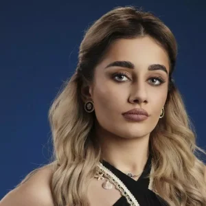 Cu ce se ocupă acum Bianca Stoica, prietena lui Aris Eram de la Survivor. S-a angajat la 20 de ani