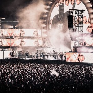 BEACH, PLEASE! 2026 a deschis oficial NIBIRU în fața a 90.000 de oameni și a dat startul celei mai mari ediții din istoria festivalului