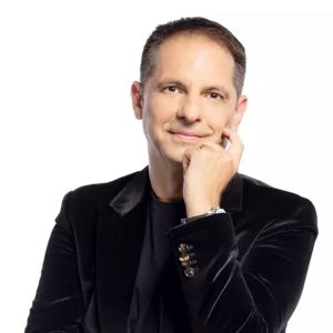 Dan Negru, mesaj pentru elevii care susțin Bacalaureatul: „Notele nu măsoară inteligența, ci cât de bine te adaptezi unui sistem care-ți va da credite la bănci și vacanță o dată pe an”