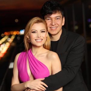 Poveste de dragoste ca în filme! Elena Gheorghe, mesaj emoționant pentru soțul ei, Cornel Ene, la 14 ani de la nuntă: „Cu tine de mână nu mi-e frică de nimic!”