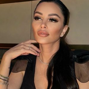 Cu ce afecțiune a fost diagnosticată Brigitte Pastramă după ce s-a simțit rău în India: ”De la problemele cu apa din India mi-am făcut analizele și mi-am descoperit chestia asta, boala”/ EXCLUSIV