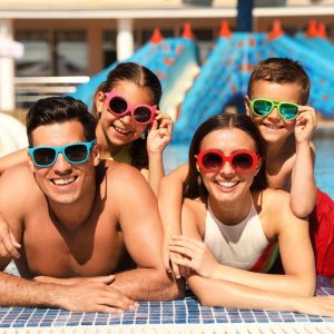 Ghidul siguranței la piscină sau la mare: Reguli esențiale pentru părinți și copii