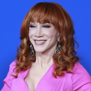 Actrița Kathy Griffin și-a surprins fanii după ce s-a afișat cu iubitul, cu 43 de ani mai tânăr: „Are 22 de ani”