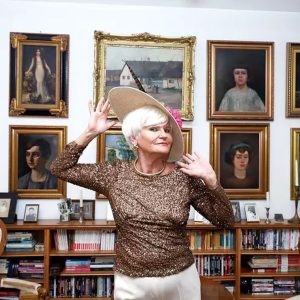 Cum arată vila de 2,5 milioane de euro a Monicăi Tatoiu: „Miezul casei trebuie să fie o legătură între trecut, prezent și viitor”