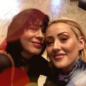 Prima reacție a Nidiei Moculescu după ce mama sa, Mariana Moculescu, a dat-o în judecat-o pentru a-i cere „pensie de întreținere”: „Pentru ce m-a dat în judecată?”