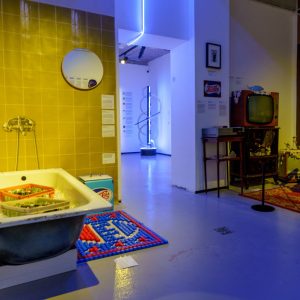 De la naveta de Pepsi răcită în cadă la festivalurile de azi. „Doza de amintiri offline”, o expoziție despre 60 de ani de Pepsi în România