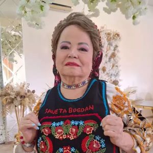 Cum se simte Saveta Bogdan după ce a avut mâna în ghips o săptămână: „Încă mă doare”. Ce o îngrijorează pe artistă înainte de plecarea în vacanță / EXCLUSIV