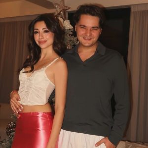Cum se înțelege Selly cu părinții iubitei lui: „Familiile ajung inevitabil să facă parte din poveste. Am avut ani la dispoziție să ne cunoaștem”. Ce spune despre gelozie în relația cu Samaranda / EXCLUSIV