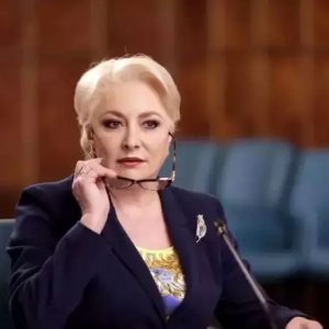 Viorica Dăncilă, mesaj dur pentru Ilie Bolojan: „Domnule prim-ministru, rolul dumneavoastră nu este să faceți nici economie la aer condiționat, nici la lumină, ci să găsiți soluții pentru dezastrul în care ați dus țara”