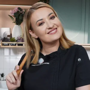 Cum arată Roxana Blenche în costum de baie, după ce a slăbit 25 de kilograme: „Ce greu mi-a fost atâția ani!” / A ajuns de la 94 la 71 de kilogarme