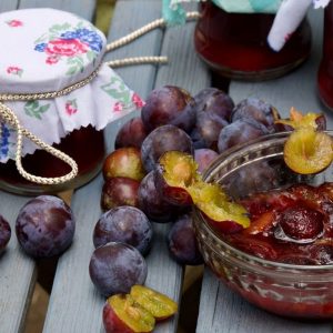 Cât timp se fierbe dulceața de prune