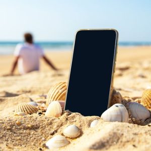 Ce se întâmplă dacă lași telefonul în soare pe caniculă