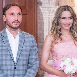 Crina Abrudan, după 18 ani de căsnicie cu fostul fotbalist Gabi Popescu: „Cel mai important e să îți placă în continuare omul de lângă tine, să îl respecți și să simți că ați construit ceva solid“ / EXCLUSIV