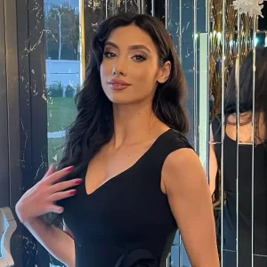 Cristina Ionașcu de la „Burlacii: Foc în Paradis”, dezvăluiri cutremurătoare despre părinții săi: „Au murit amândoi de cancer, la o distanță de cinci ani unul de celălalt”