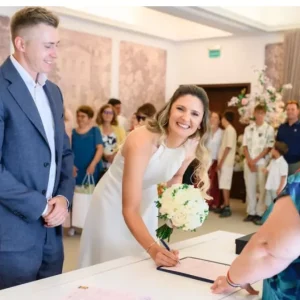 Tenismena Irina Begu s-a căsătorit în secret cu antrenorul ei, Victor Crivoi. Imagini emoționante de la cununia civilă