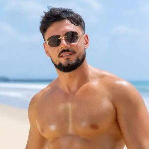 Cine este ispita Iulian Bogdan de la Insula Iubirii 2026. Lucrează în Italia, la căile ferate, și recunoaște că e mai timid