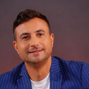 Valentin Sanfira, dezvăluiri emoționante la aproape jumătate de an de la divorțul de Codruța Filip: „M-a îngenuncheat viața, mi-a rupt bucăți din suflet, am căzut, dar nu am rămas jos”